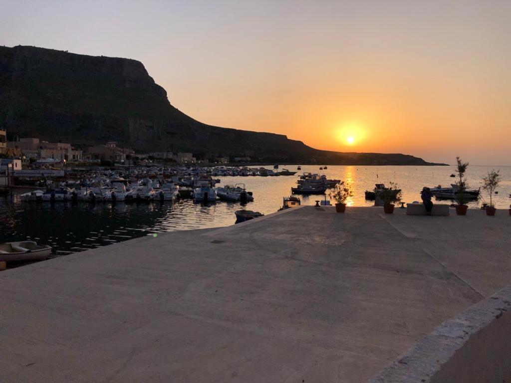Ferienwohnung La Casa Del Gelso Tonnara di Bonagia Exterior foto